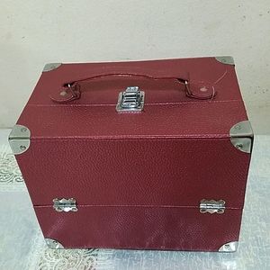 Jewelry Box for Women, Organizer drawers, rings, necklaces, earrings. OPEN OFFER